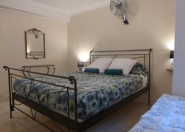 6 Bedrooms Seaview House, Old Town アパート *
