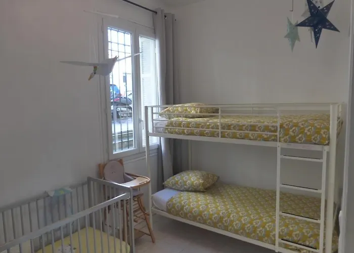 アパート 6 Bedrooms Seaview House, Old Town