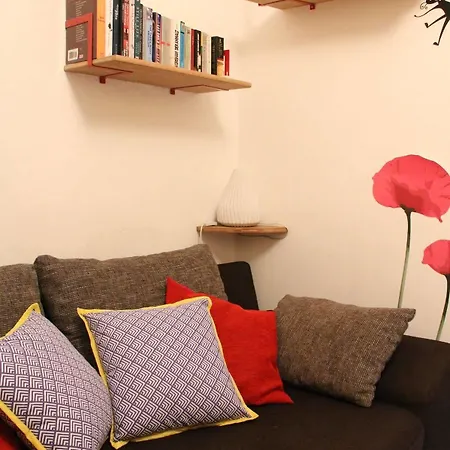 6 Bedrooms Seaview House, Old Town *