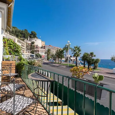 6 Bedrooms Seaview House, Old Town 아파트 *