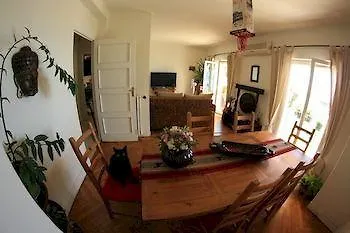 Апартаменты 6 Bedrooms Seaview House, Old Town