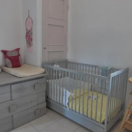 6 Bedrooms Seaview House, Old Town *