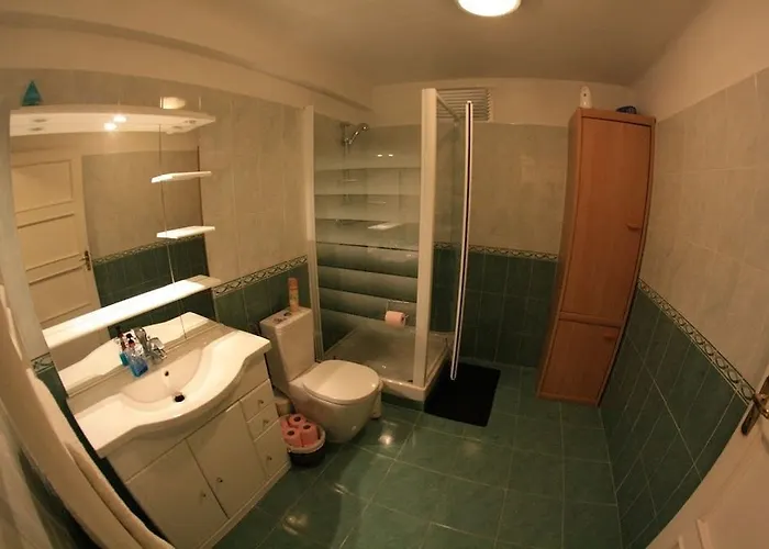 شقة 6 Bedrooms Seaview House, Old Town نيس