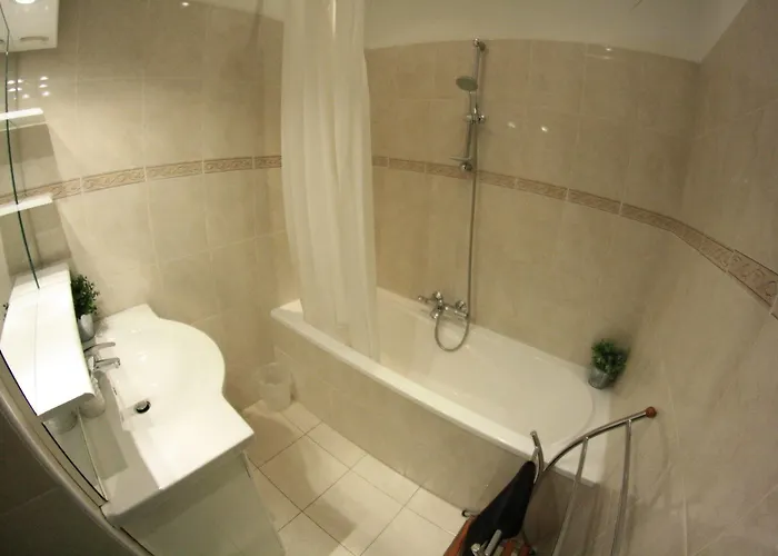6 Bedrooms Seaview House, Old Town شقة